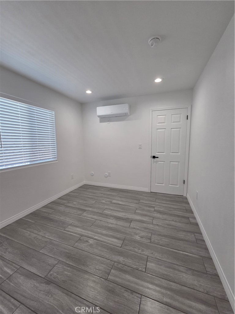 MLS #SR25276322 image #8