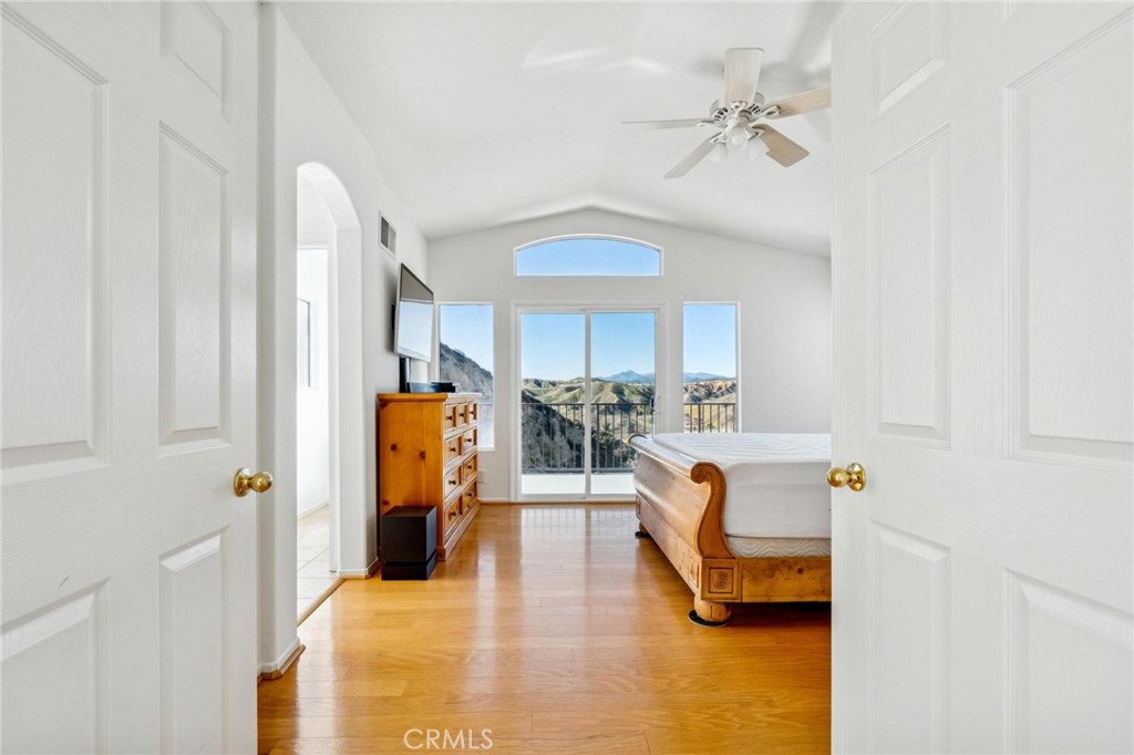 MLS #SR25276345 image #16