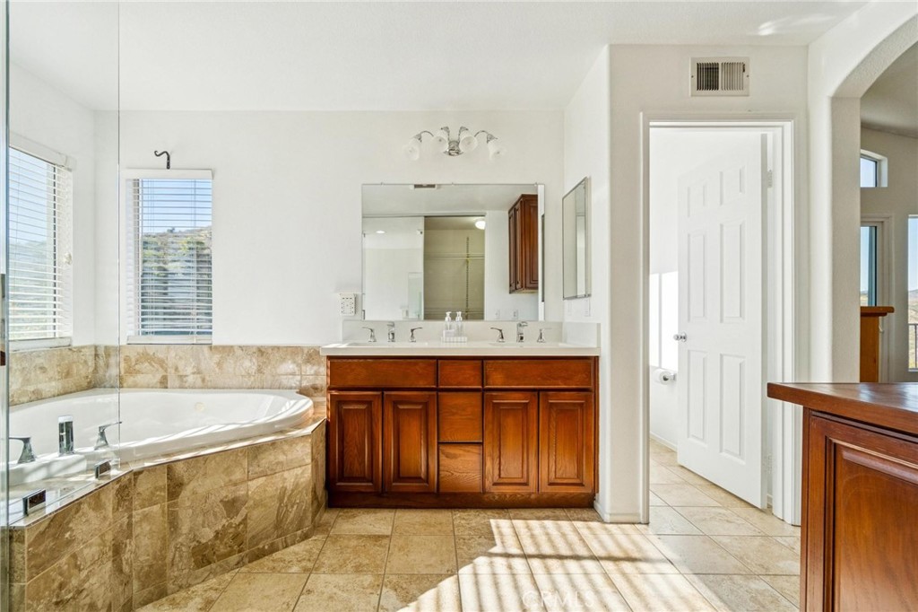 MLS #SR25276345 image #21