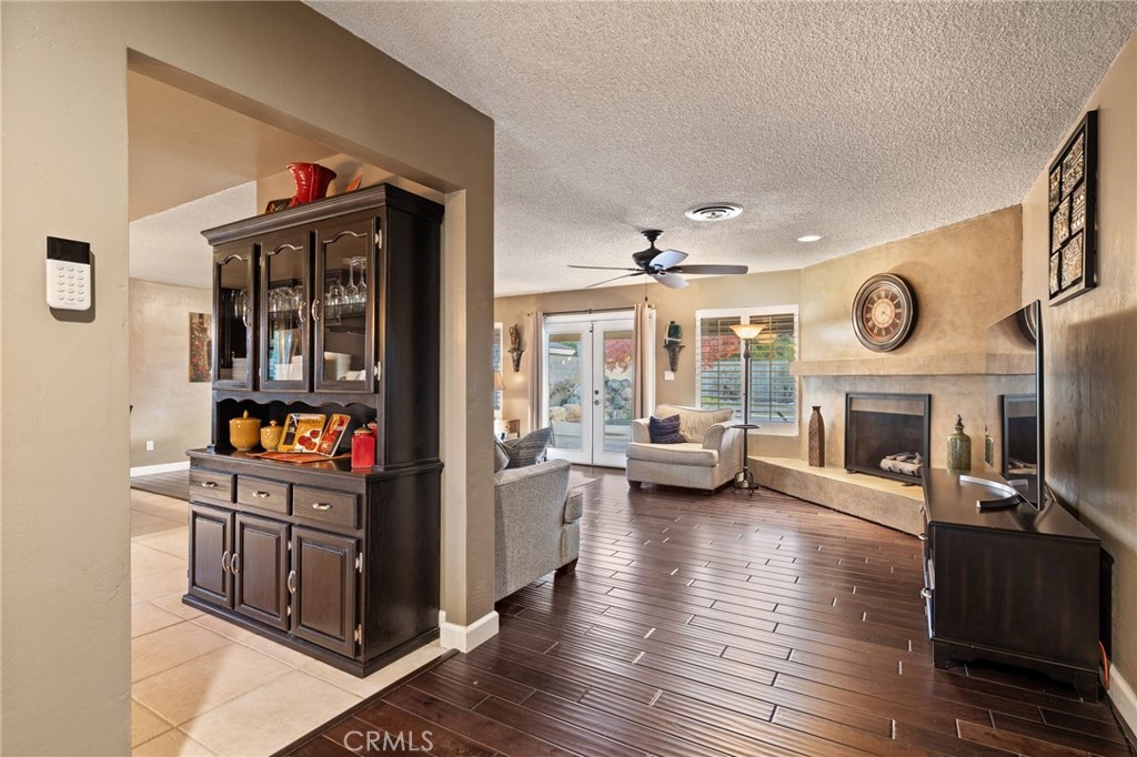 MLS #SR25276425 image #4