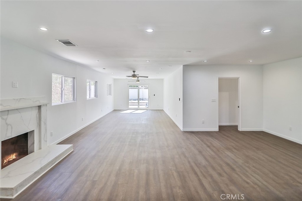 MLS #SR25276445 image #8