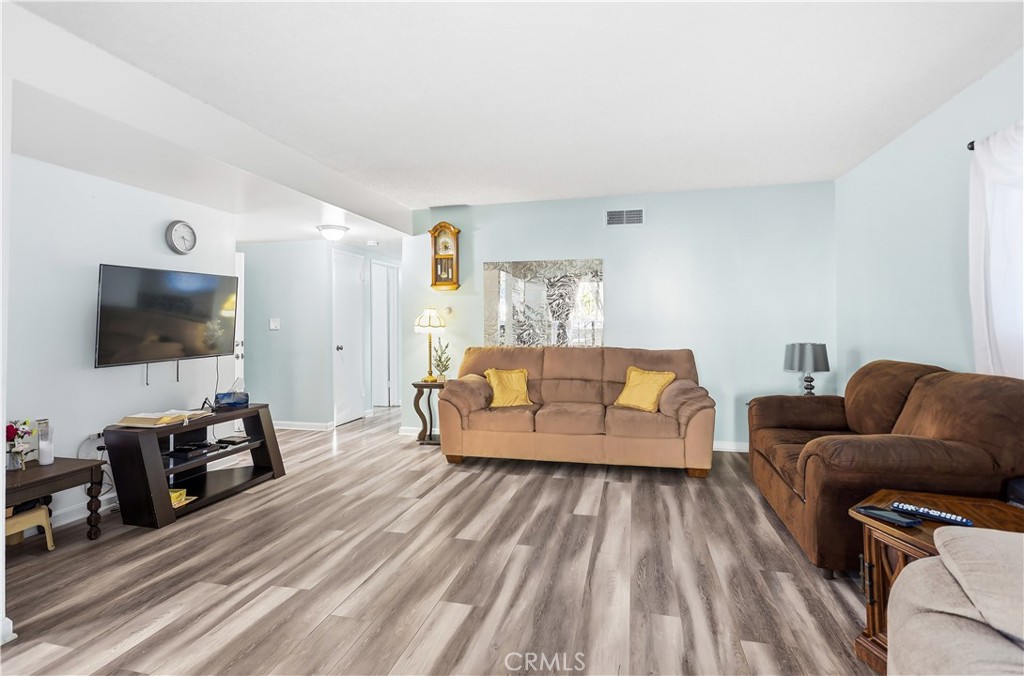 MLS #SR25276471 image #11