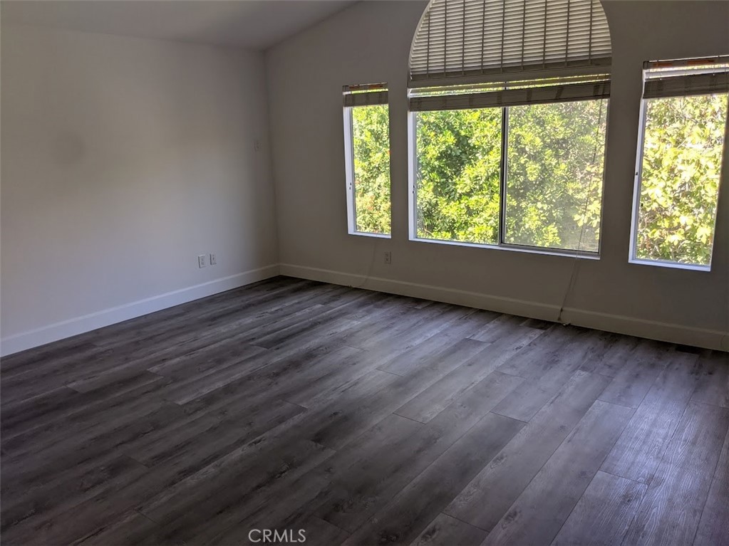 MLS #SR25276488 image #9