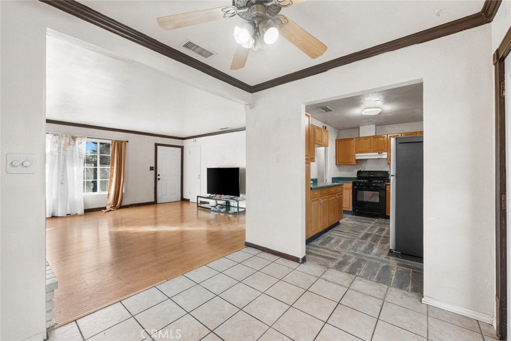 MLS #SR25276653 image #11