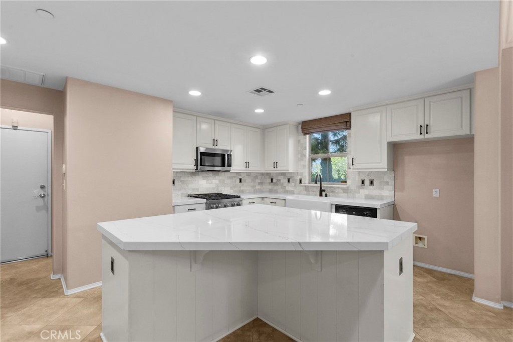 MLS #SR25276657 image #12