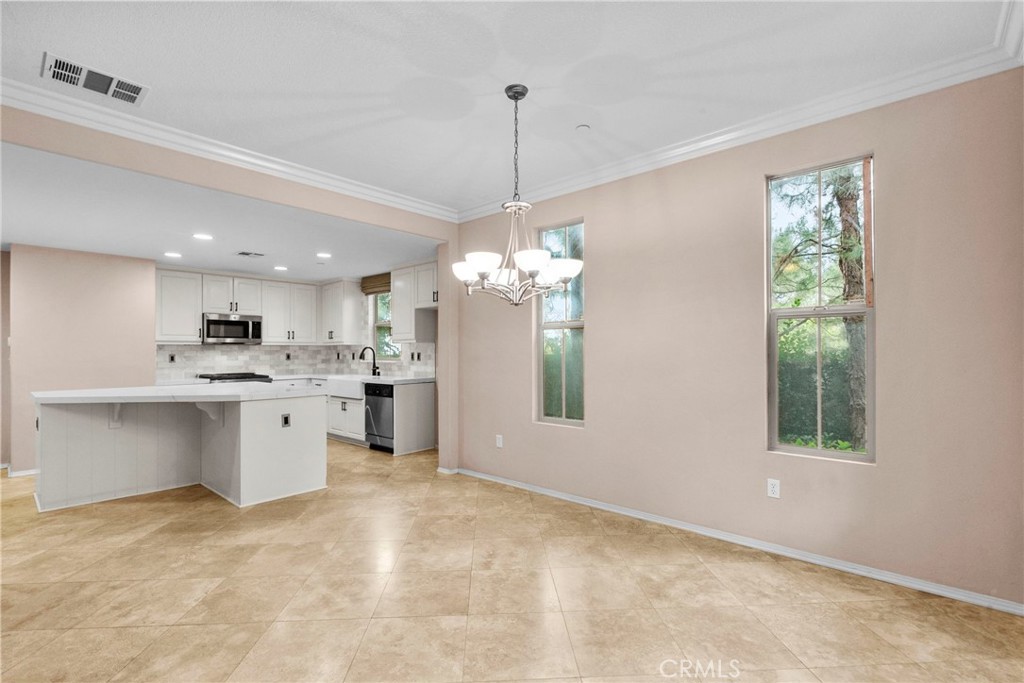 MLS #SR25276657 image #3