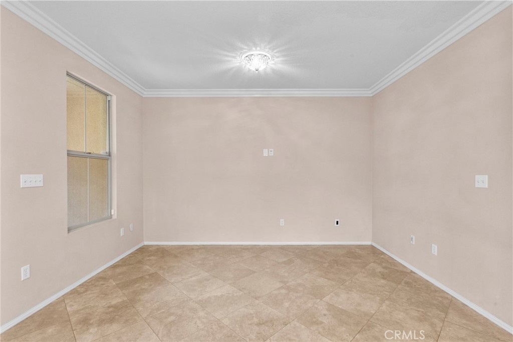 MLS #SR25276657 image #8