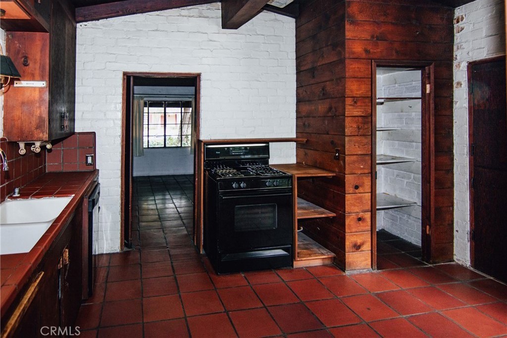 MLS #SR25276766 image #6