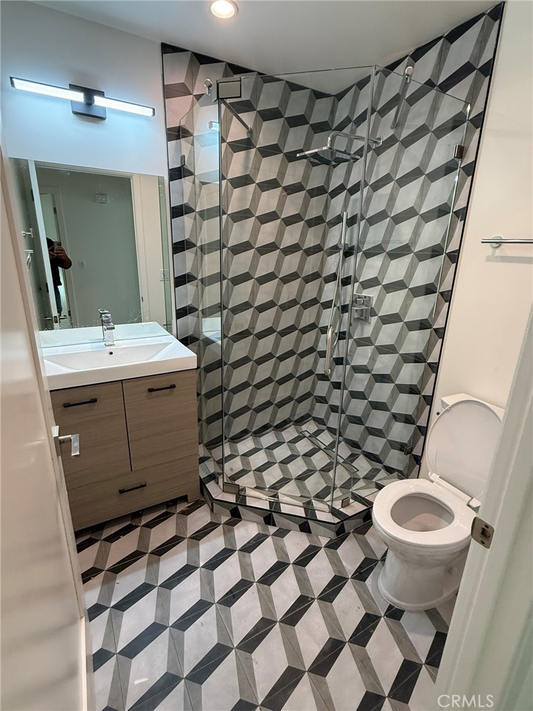 MLS #SR25276796 image #8