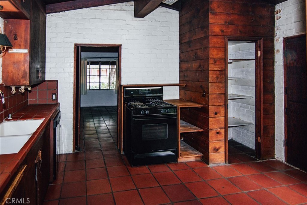 MLS #SR25276766 image #6