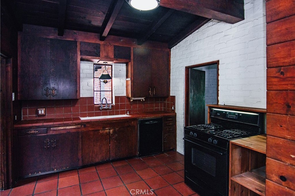 MLS #SR25276766 image #7