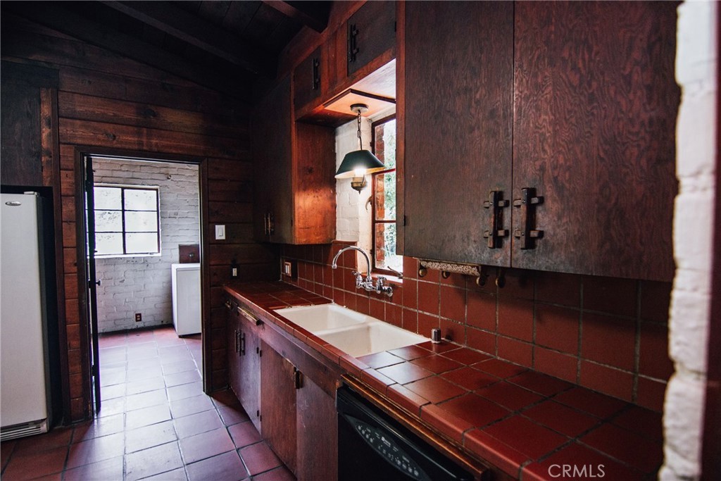 MLS #SR25276766 image #8