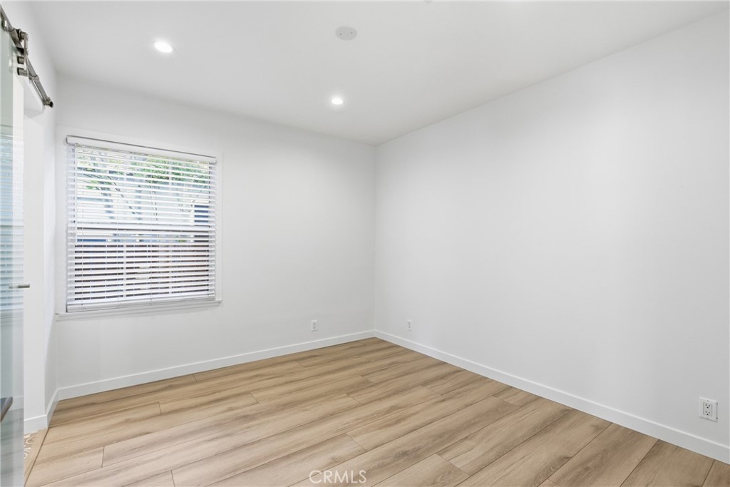 MLS #SR25276866 image #12