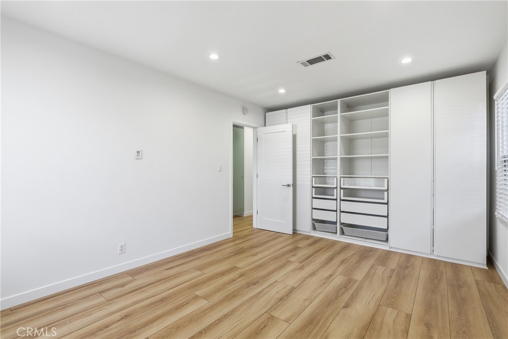 MLS #SR25276866 image #9