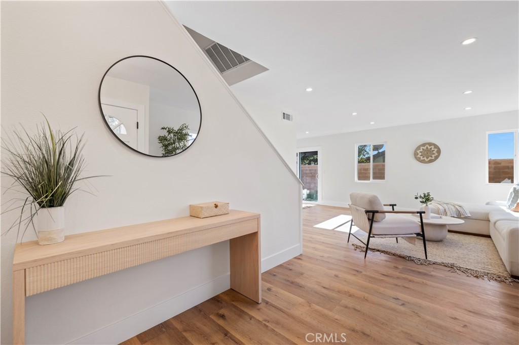 MLS #SR25276890 image #5