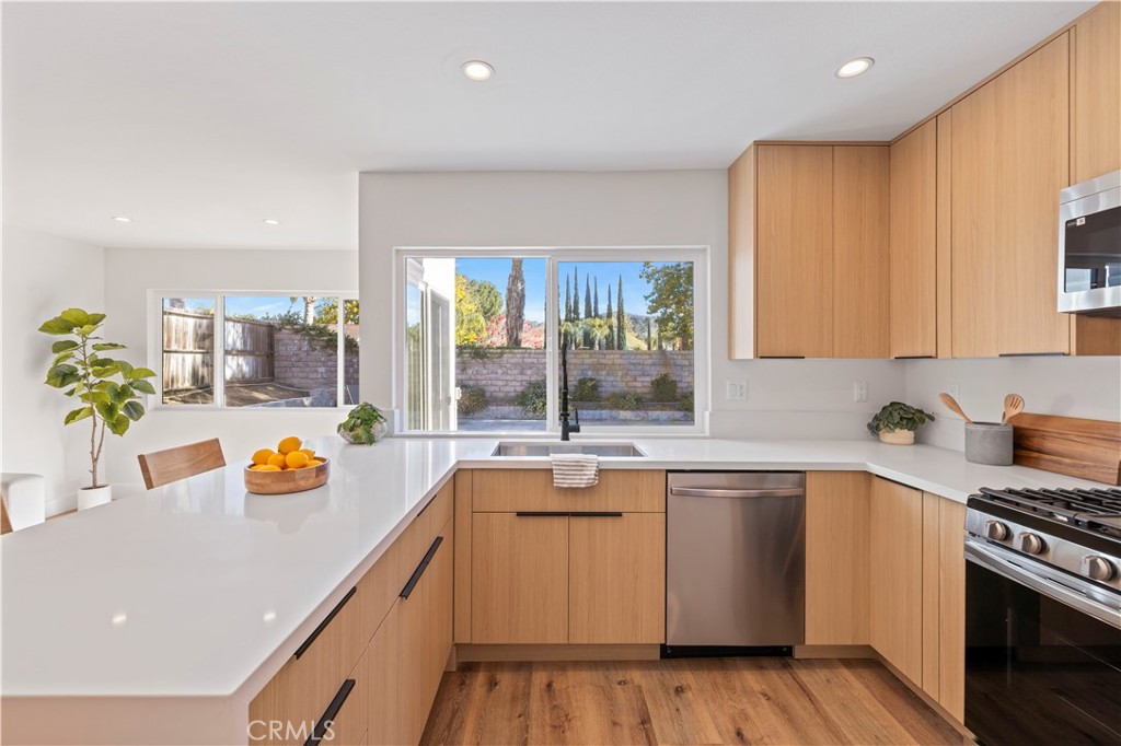 MLS #SR25276890 image #9