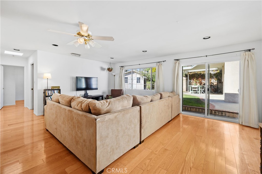 MLS #SR25276907 image #6