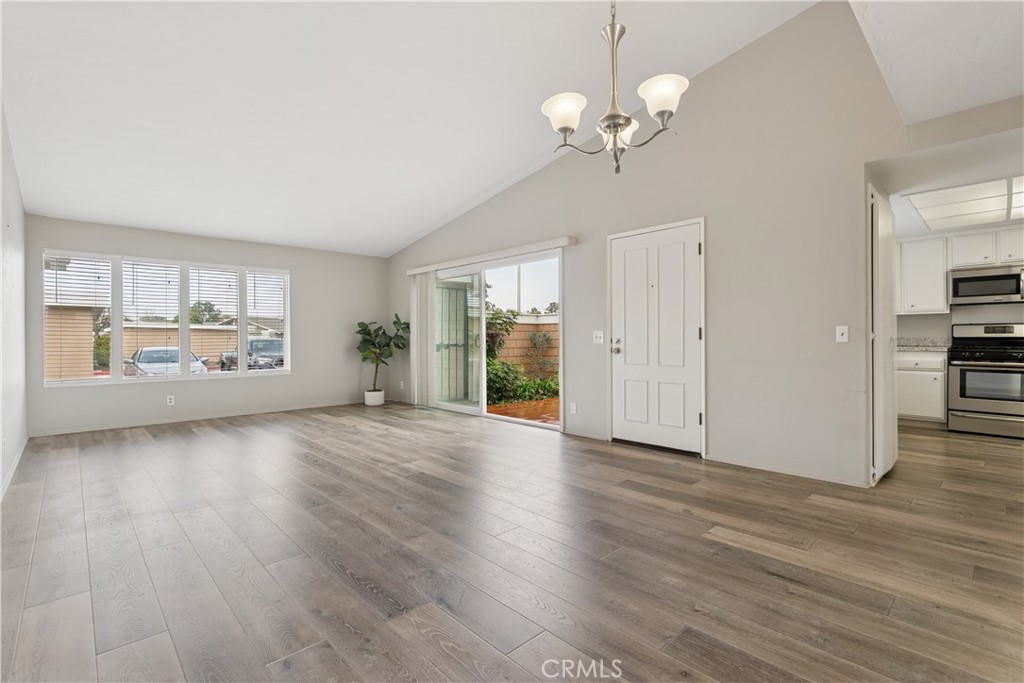 MLS #SR25277056 image #11