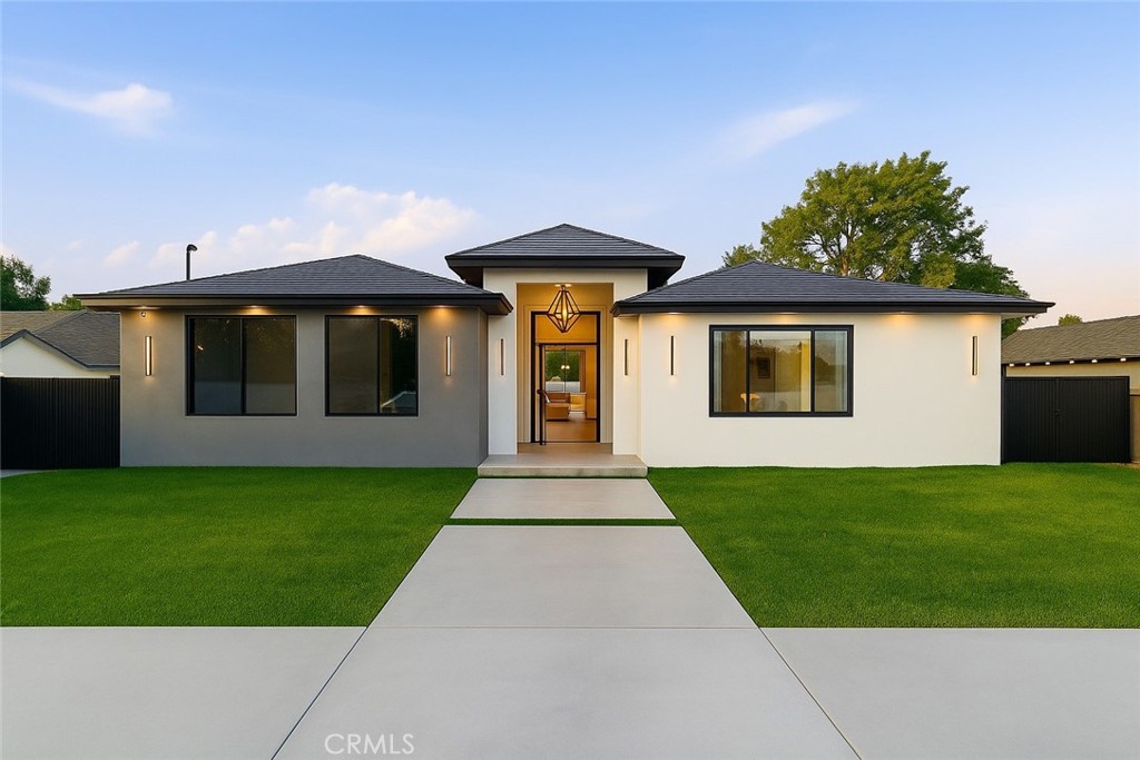 MLS #SR25277101 image #0