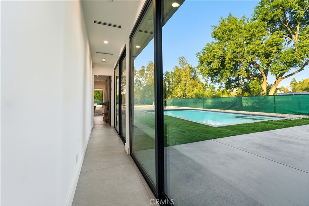 MLS #SR25277101 image #8