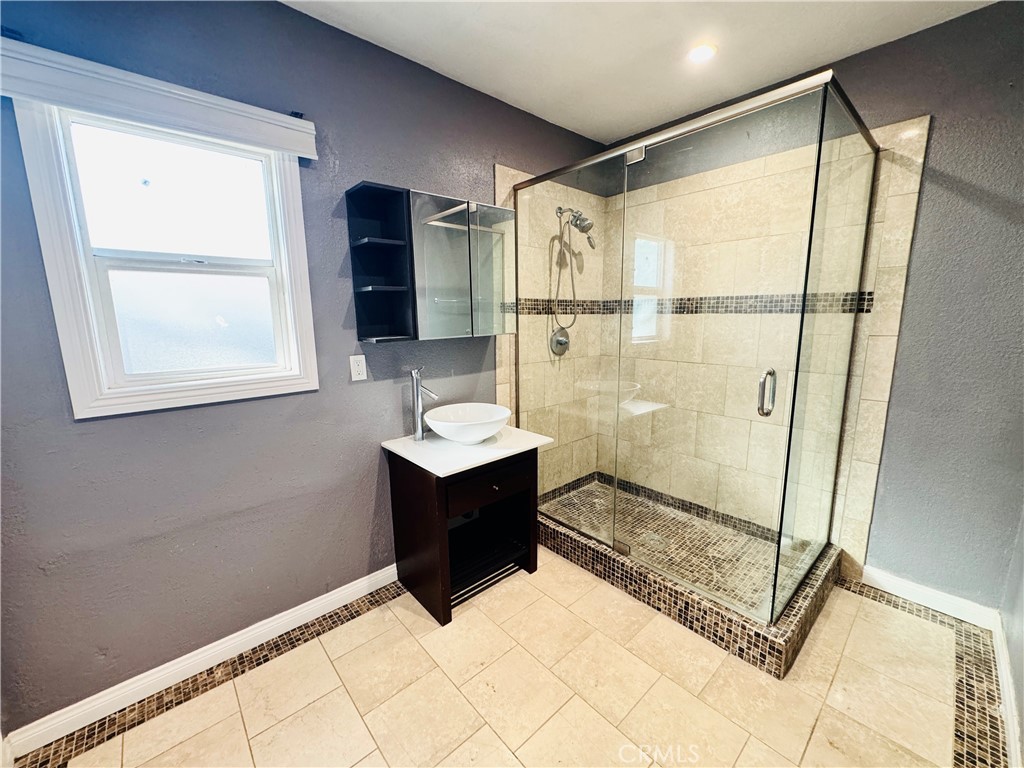 MLS #SR25277110 image #12