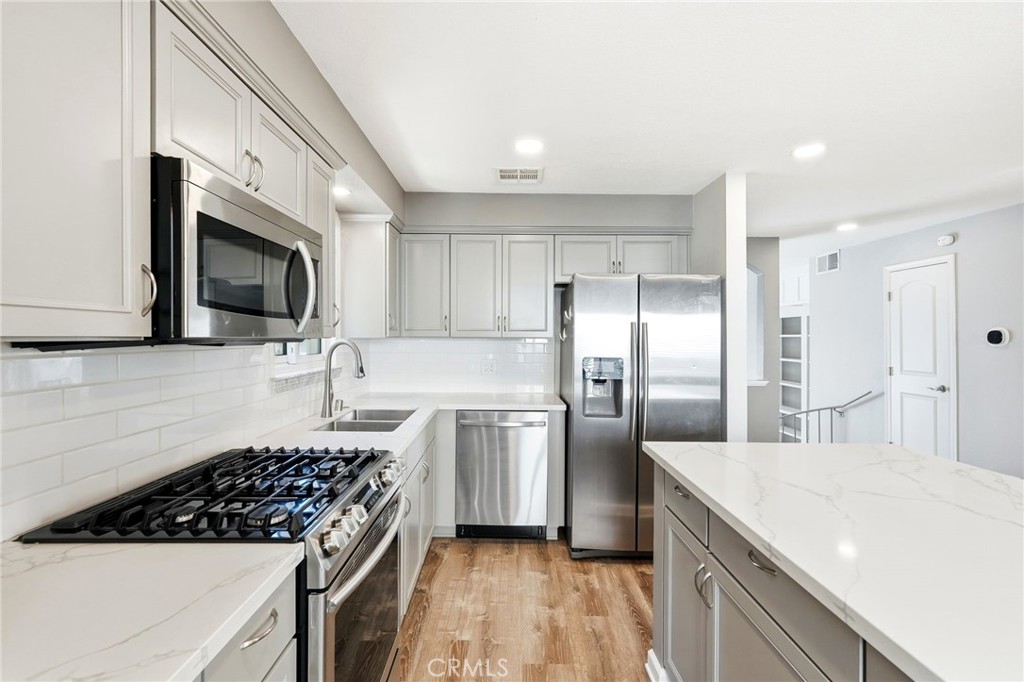 MLS #SR25277192 image #2