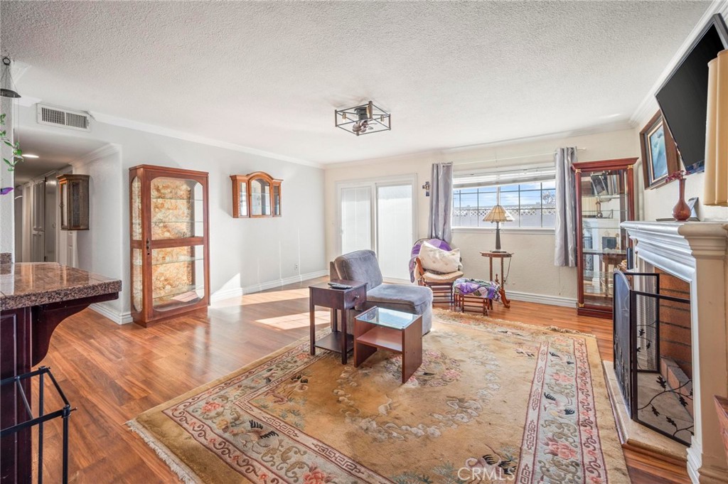 MLS #SR25277399 image #4