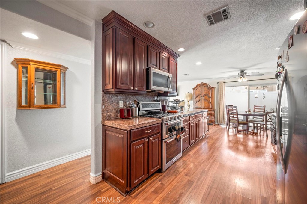 MLS #SR25277399 image #8