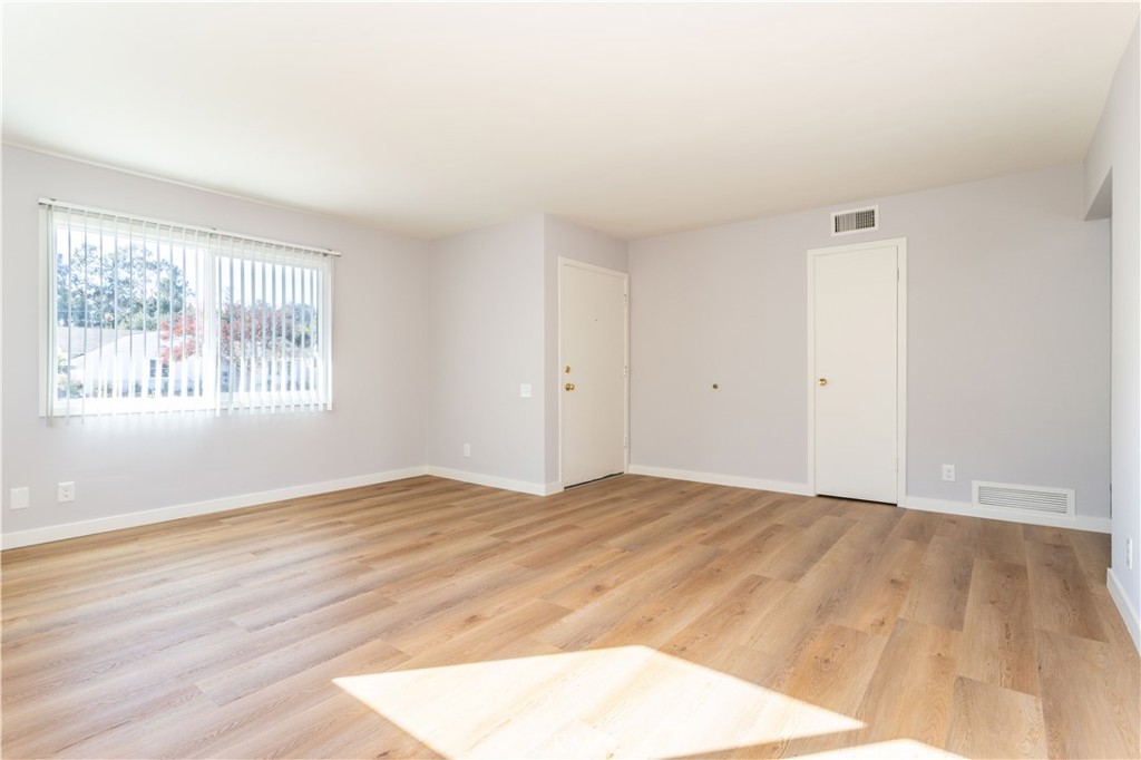 MLS #SR25277418 image #3