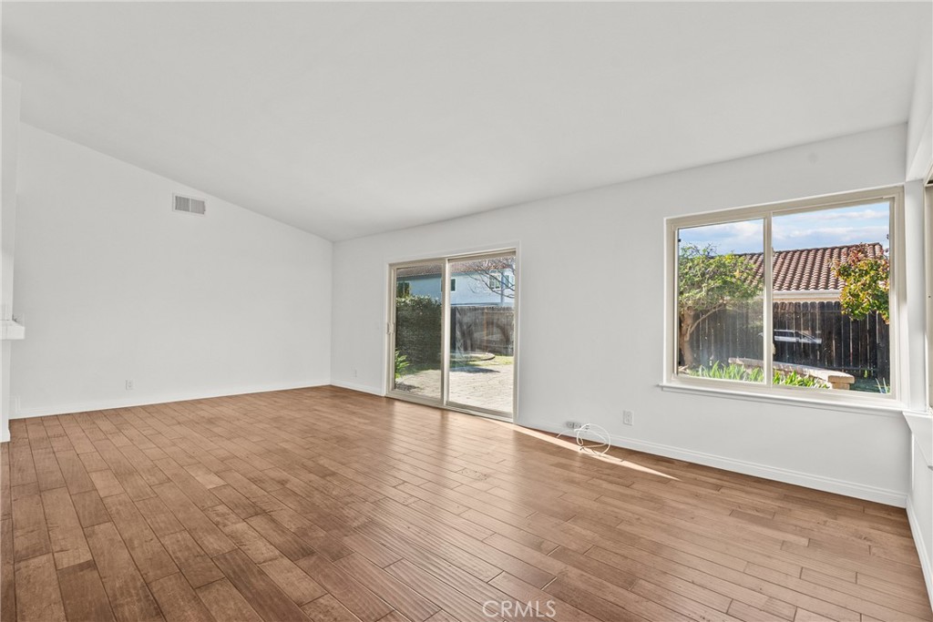 MLS #SR25277463 image #12