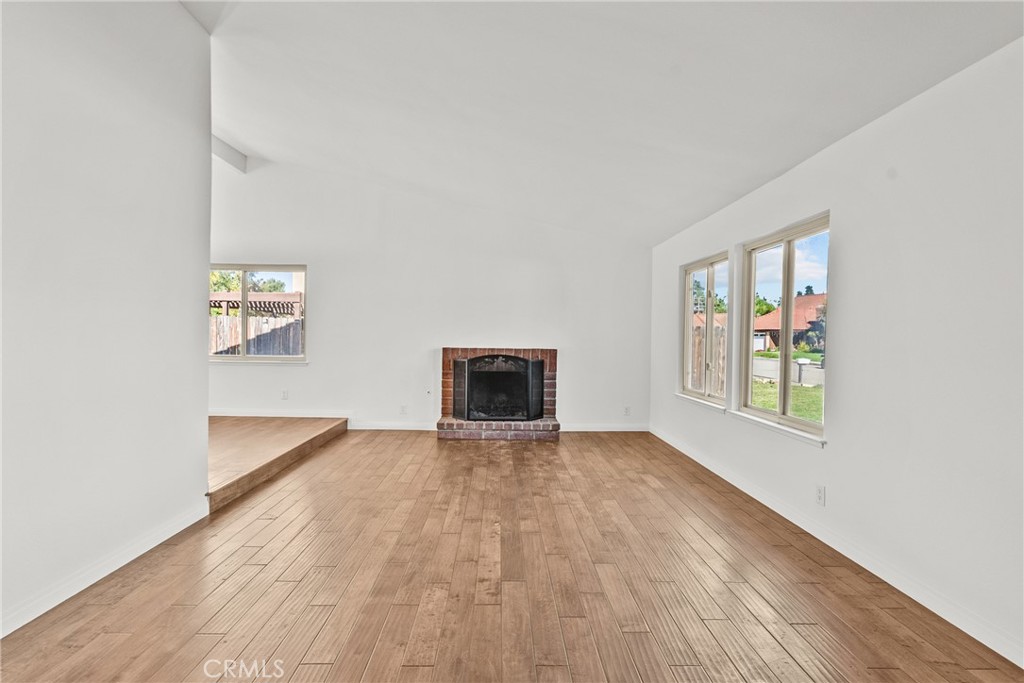 MLS #SR25277463 image #2