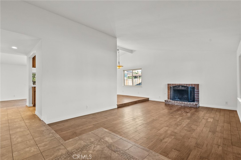 MLS #SR25277463 image #5