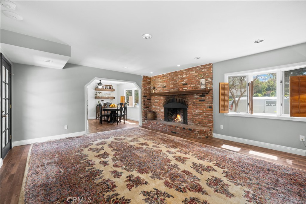 MLS #SR25277489 image #9