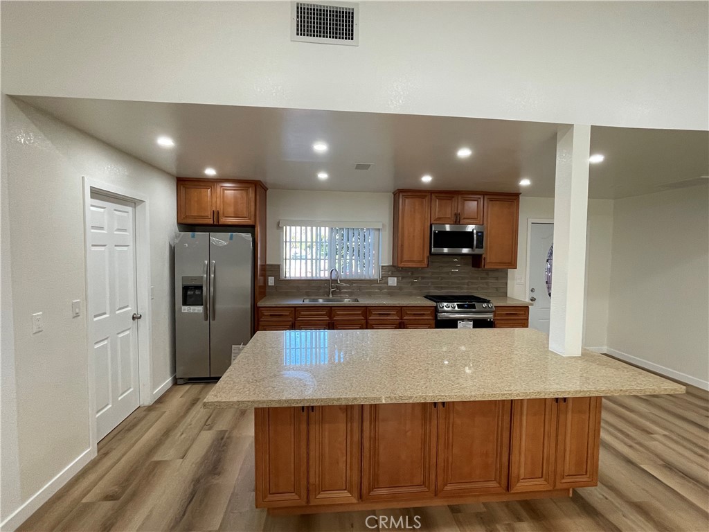 MLS #SR25277537 image #16