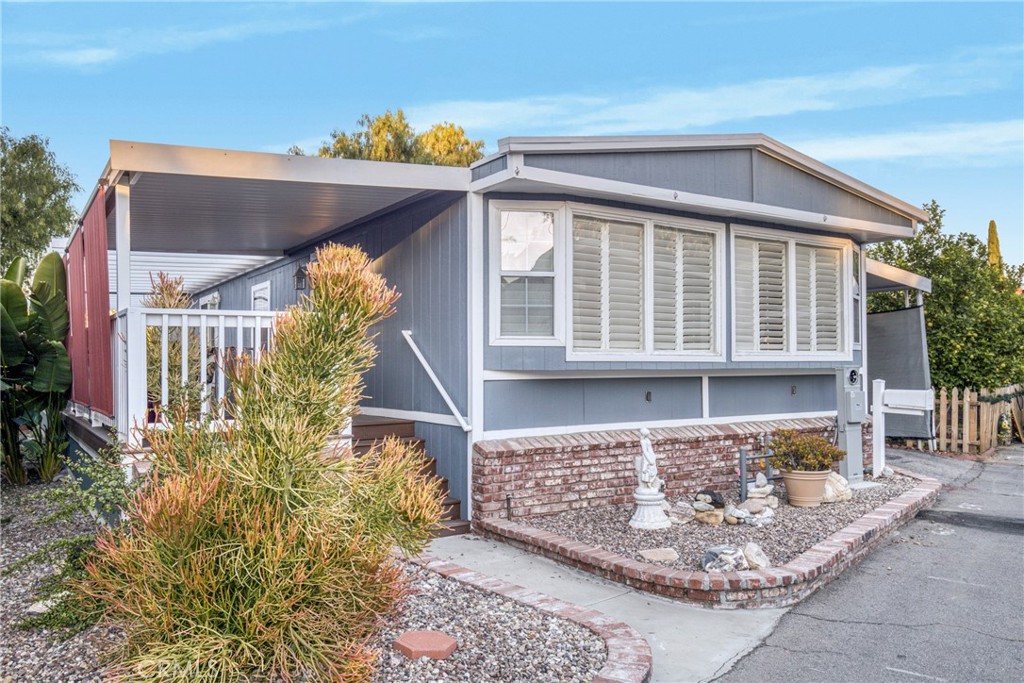 MLS #SR25277592 image #1