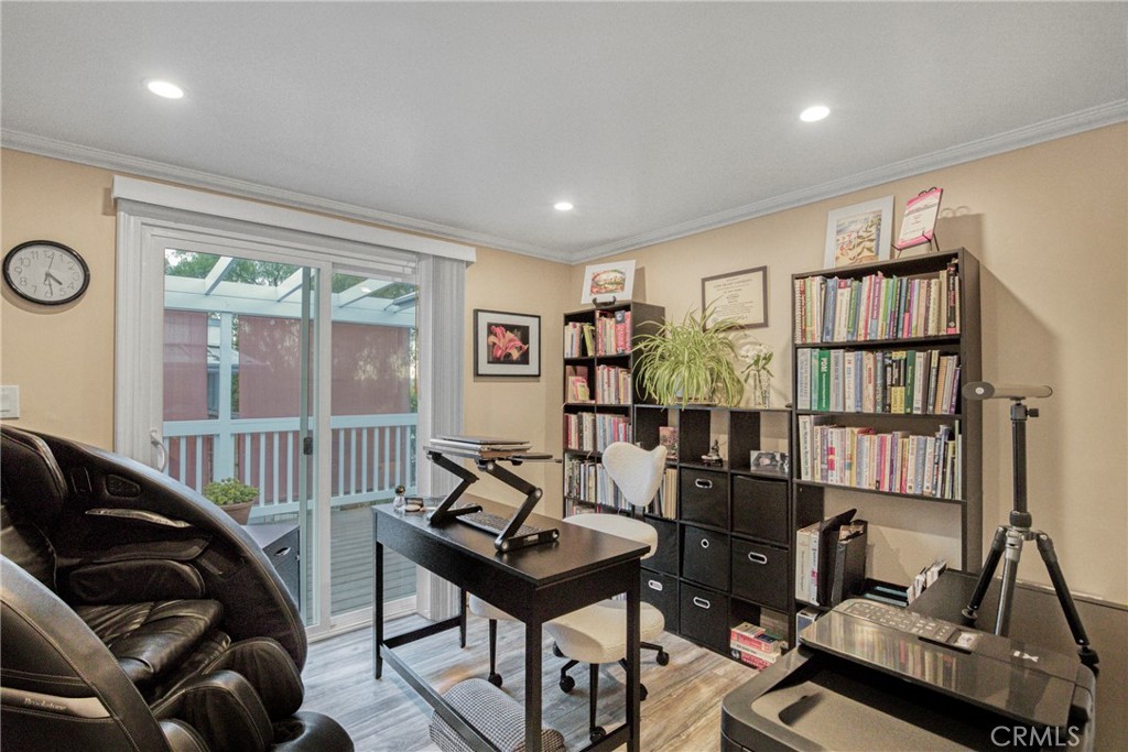 MLS #SR25277592 image #10