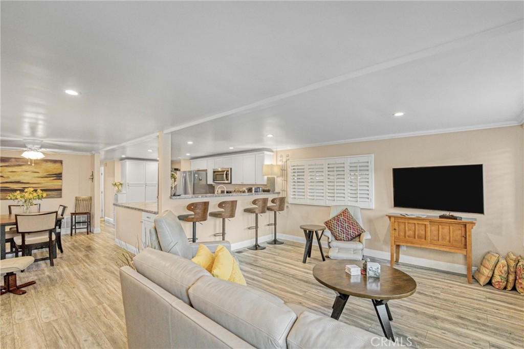 MLS #SR25277592 image #4