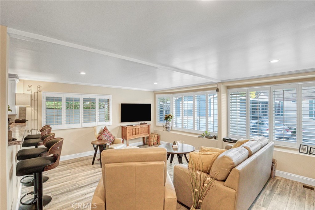 MLS #SR25277592 image #5