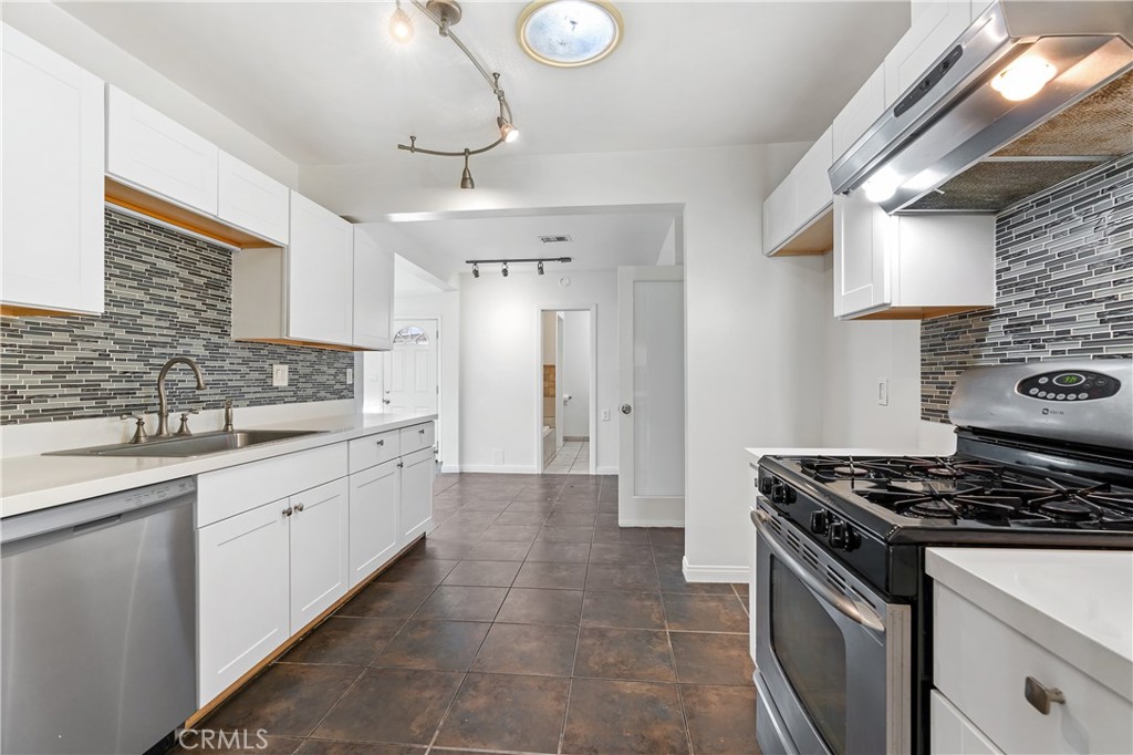 MLS #SR25277597 image #2