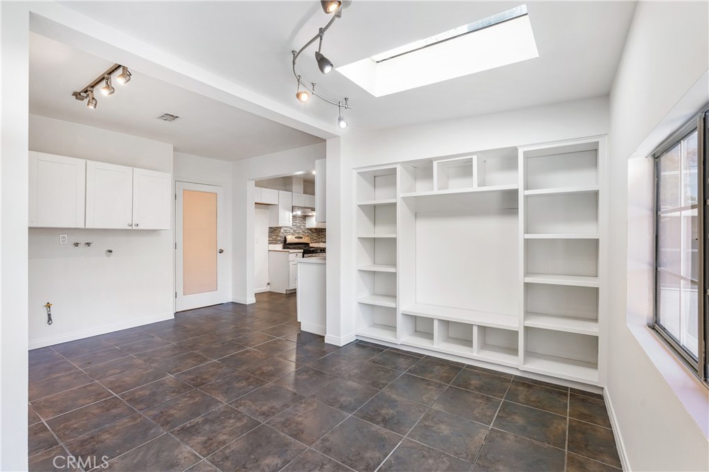 MLS #SR25277597 image #5