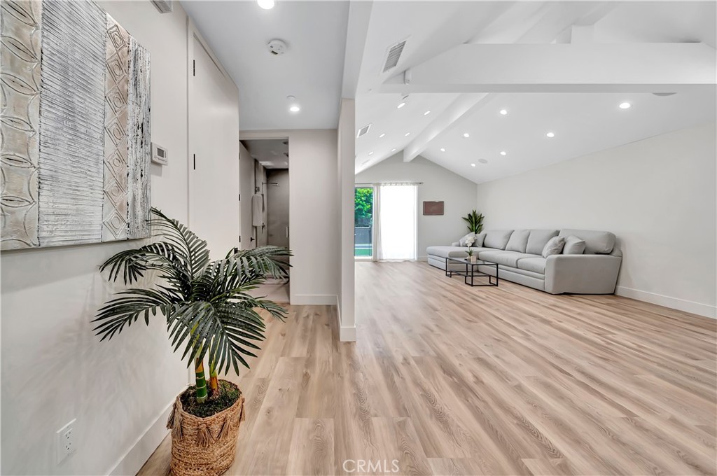 MLS #SR25277811 image #16