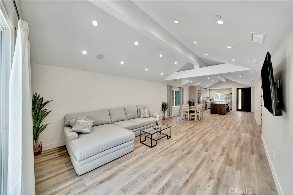 MLS #SR25277811 image #5