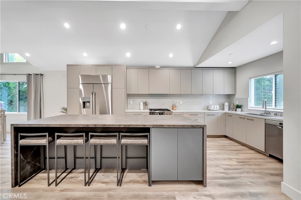 MLS #SR25277811 image #8