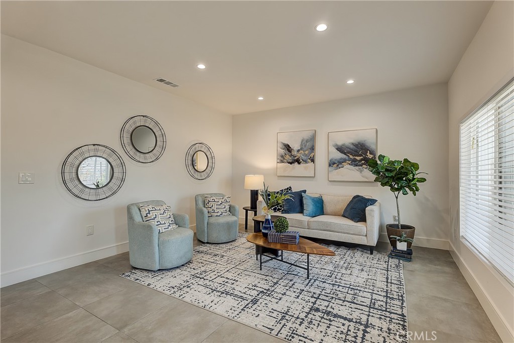 MLS #SR25277859 image #3