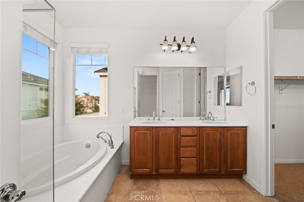 MLS #SR25277939 image #21