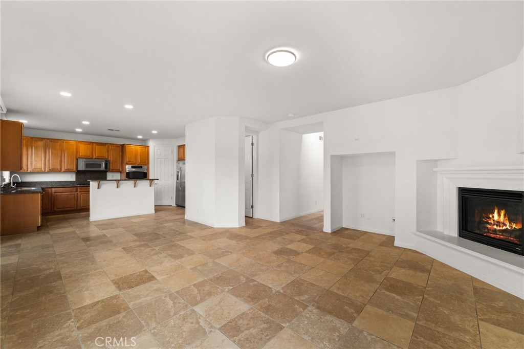 MLS #SR25277939 image #9