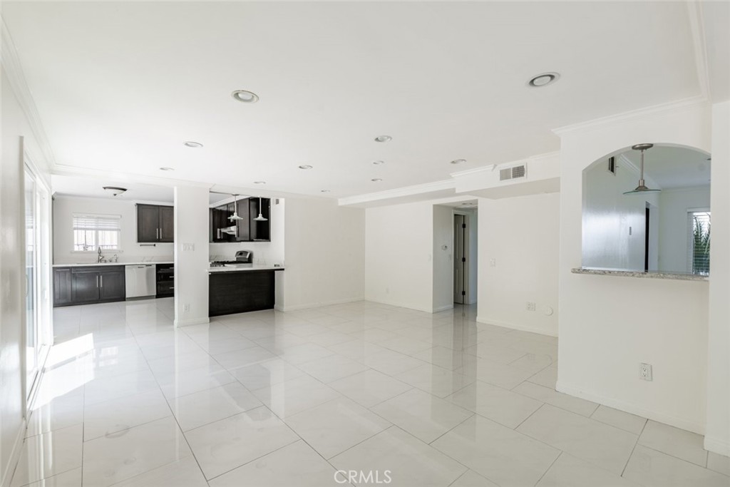 MLS #SR25278083 image #11