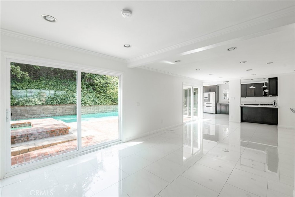 MLS #SR25278083 image #9