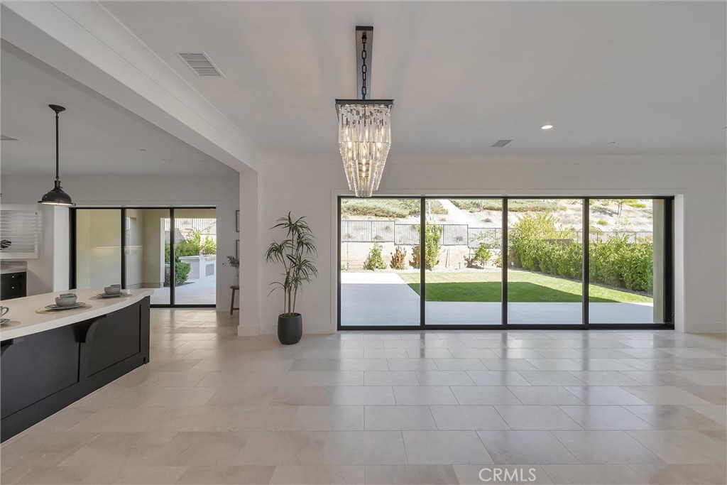 MLS #SR25278176 image #11