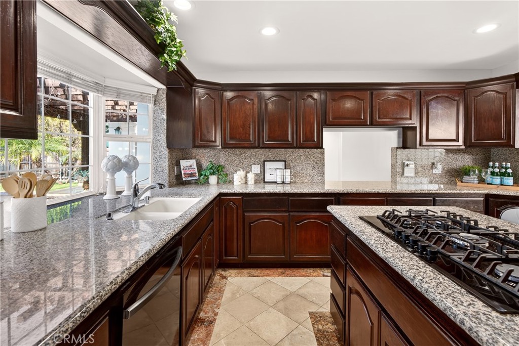 MLS #SR25278297 image #18